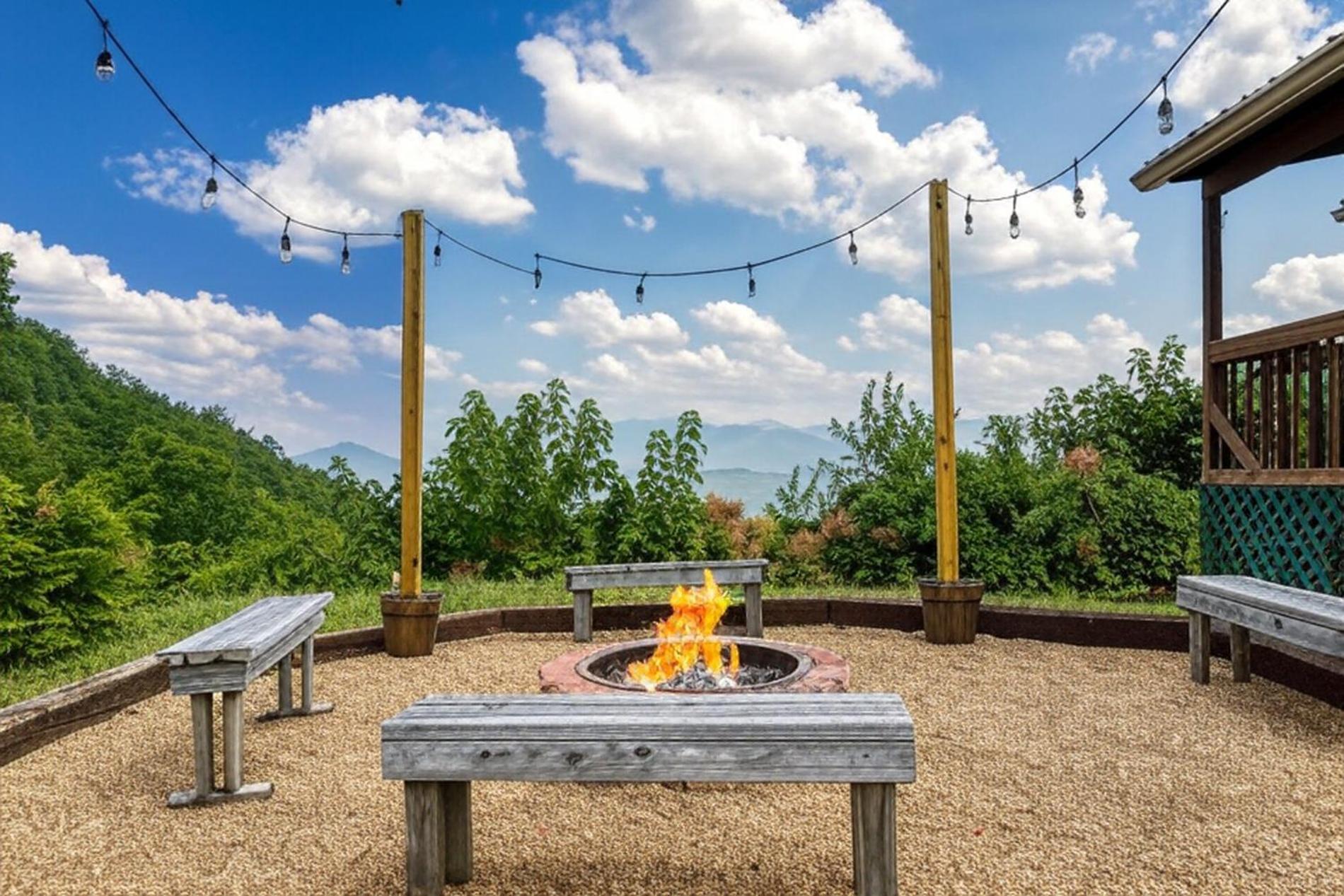 Breathtaking View, Hot Tub, 1089 Of Free Attraction Tickets For Each Paid Day, Dollywood And More! Sevierville Exterior foto